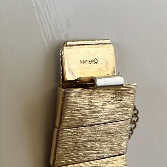 Vintage Napier Gold Tone Flexible Bracelet - Picture 4 of 10